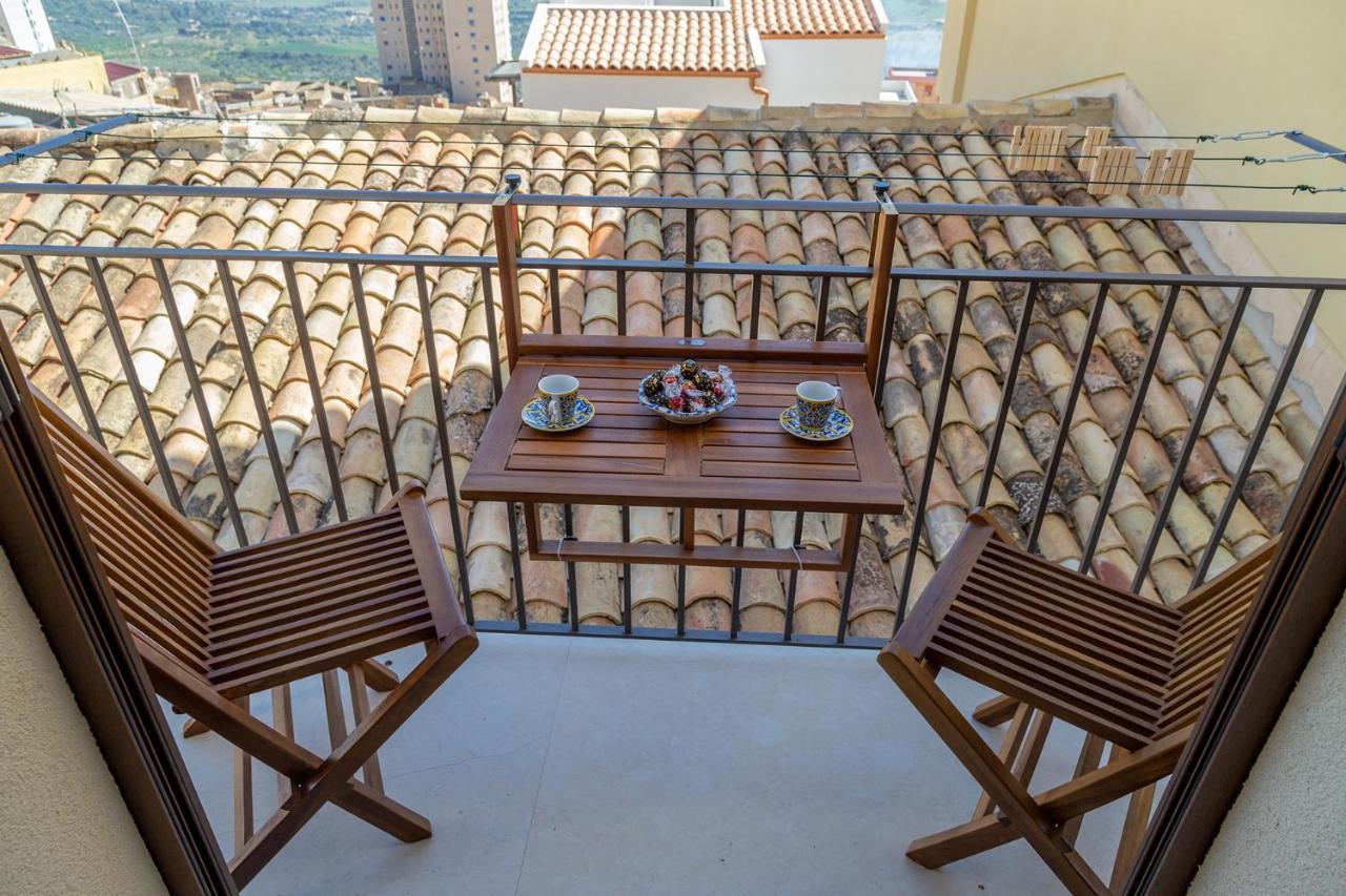 Zeus Atabyrios 2 - Monolocale Apartment Agrigento Luaran gambar