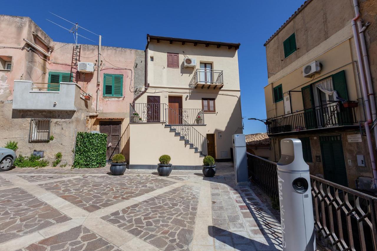 Zeus Atabyrios 2 - Monolocale Apartment Agrigento Luaran gambar